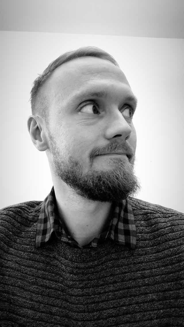 Black and white profile photo of Lars-Christian